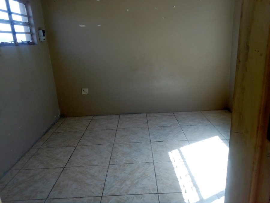 To Let 1 Bedroom Property for Rent in Mabopane North West